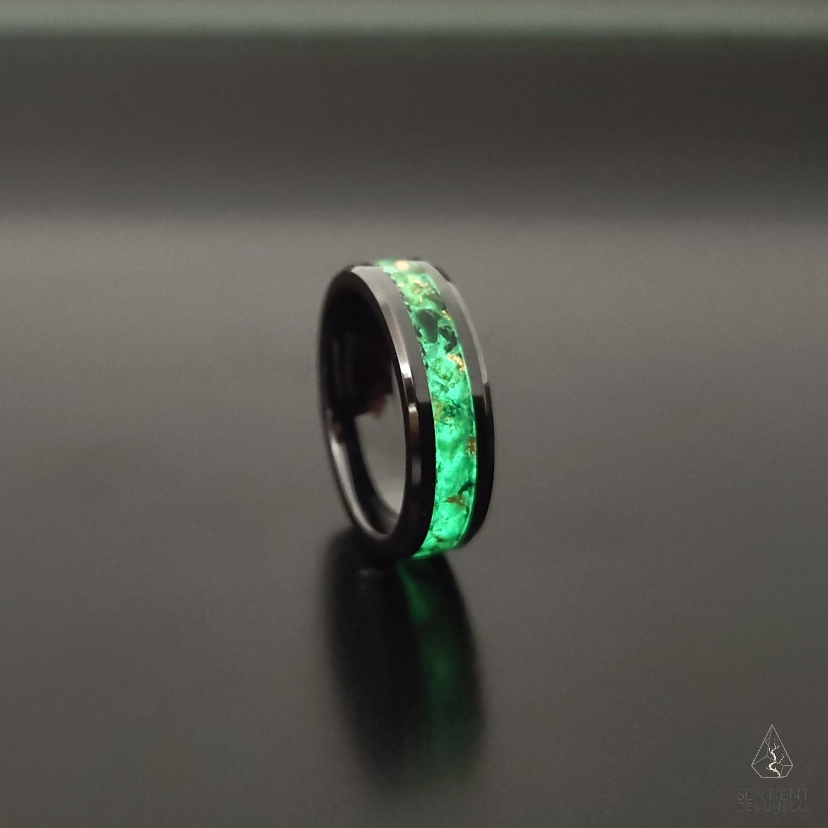 Moss Agate Glowstone Ring Glowing